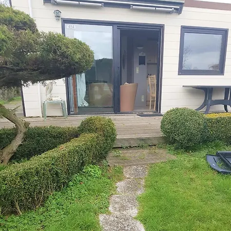 木屋 Zin In Zee In Nieuwpoort Met Tuin 尼乌波特
